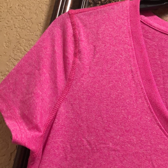 Very gently worn Danskin Now Top. Fushia pink. Semi fitted. Medium. 100% poly - Picture 3 of 9